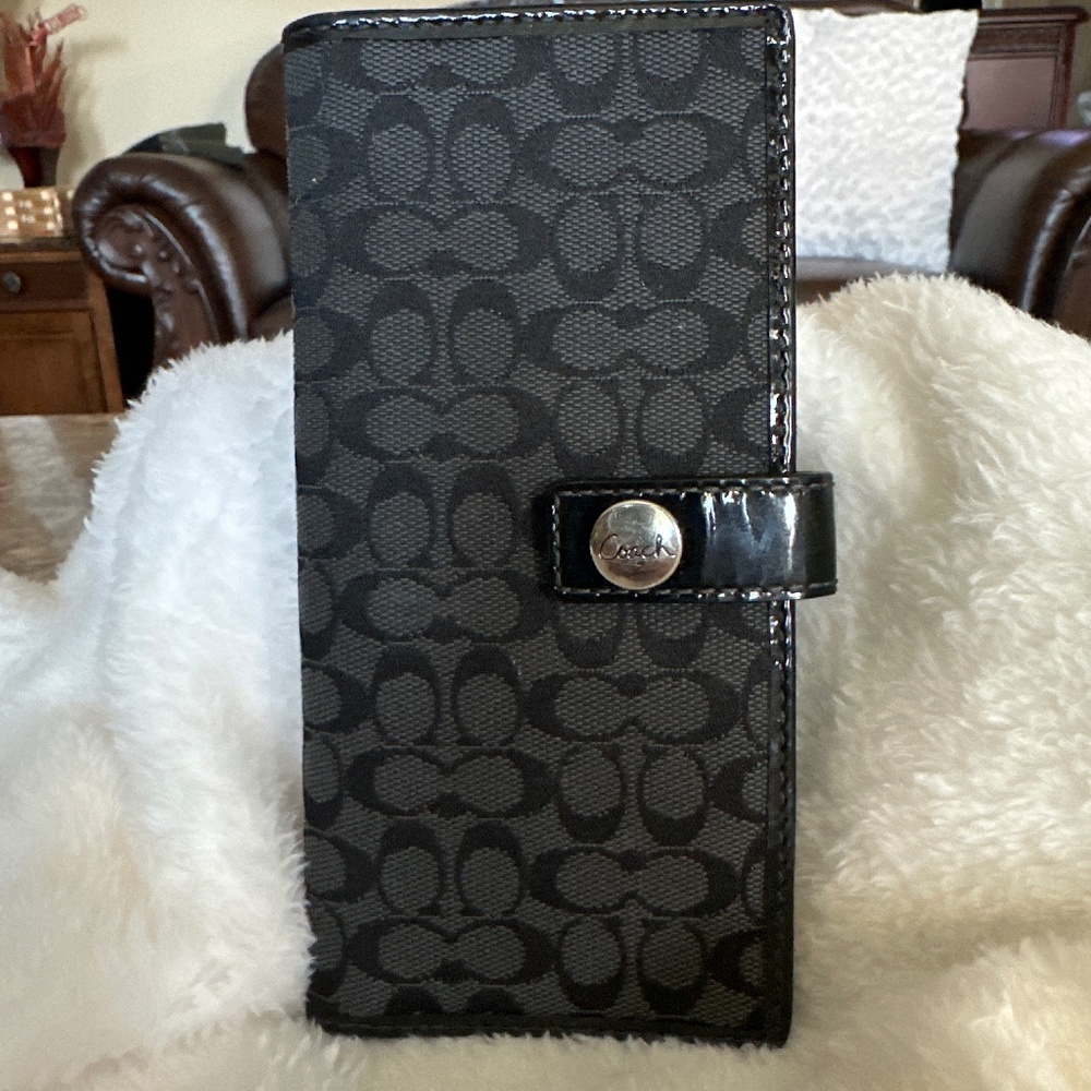 Coach wallet